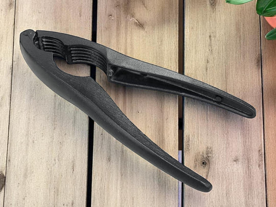 Cast Aluminium Nutcracker for Almond