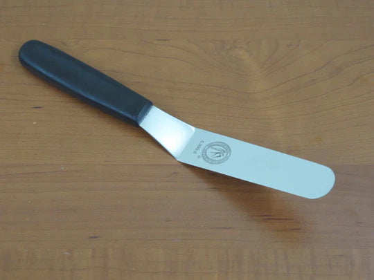 Angled Cake Spatula 15.2cm