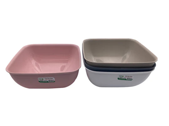 Colorful square bowl; 3.5 lt