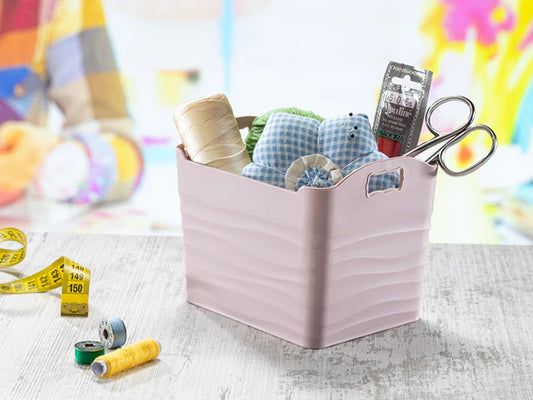 Medium Plastic Basket Wavy Design 3 L