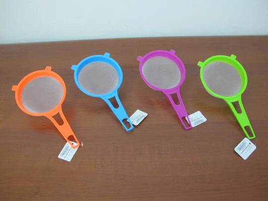 Plastic Mesh Strainer 14 cm