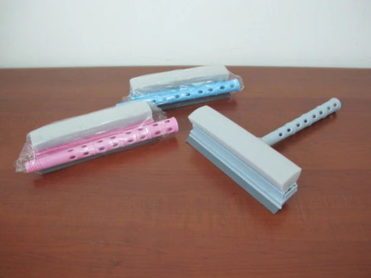 Windows wiper with sponge